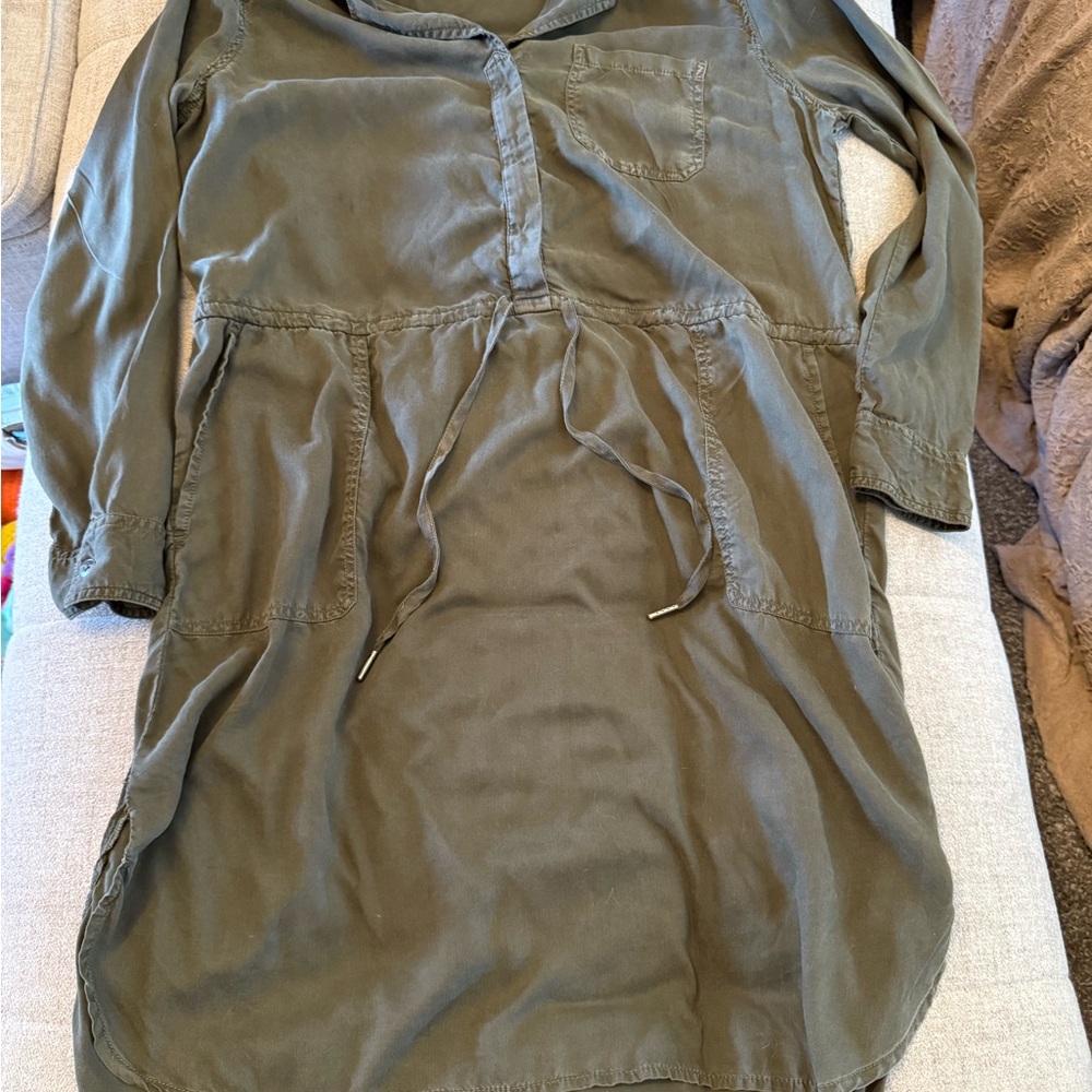 Caslon Green 3/4 Sleeve Tunic with Peter Pan Collar